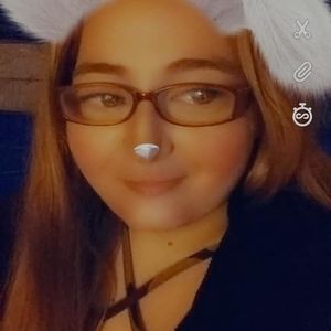 Meet your Posher, Desiree